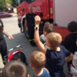 Spotkanie dzieci ze strażakami.